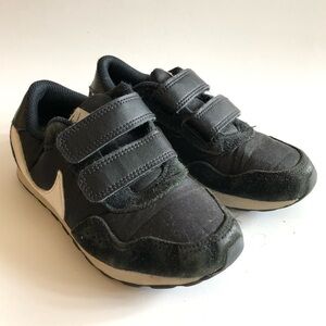 Nike Kids Unisex 11.5 Sneaker